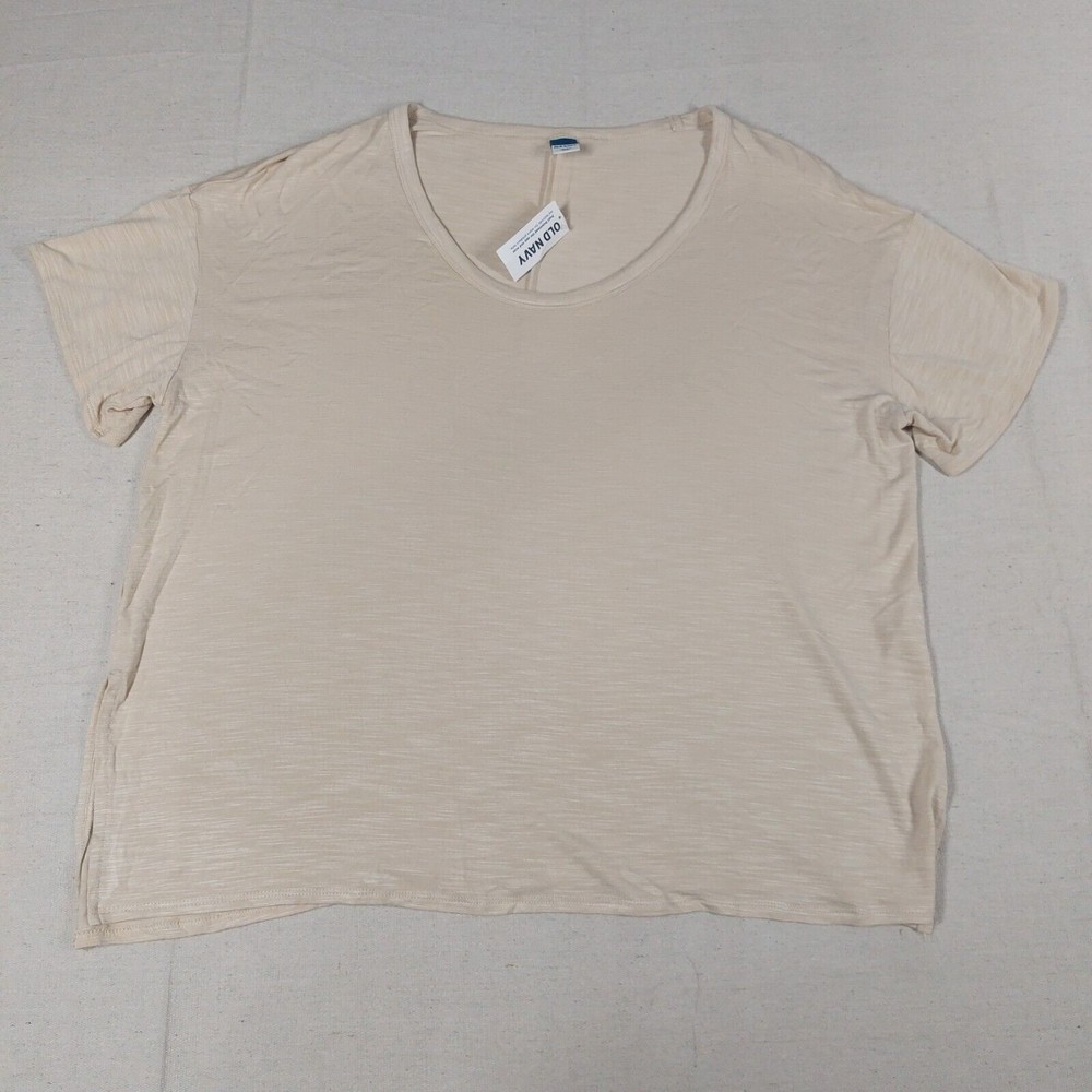 Old Navy T-Shirt NEW Size Medium Short Sleeve Relaxed Basic Tee